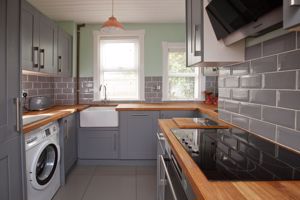 Kitchen- click for photo gallery